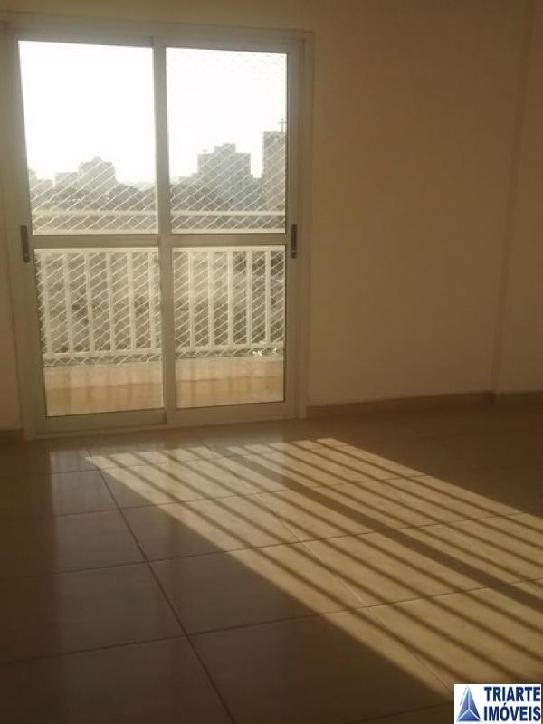 Apartamento à venda com 2 quartos, 67m² - Foto 1