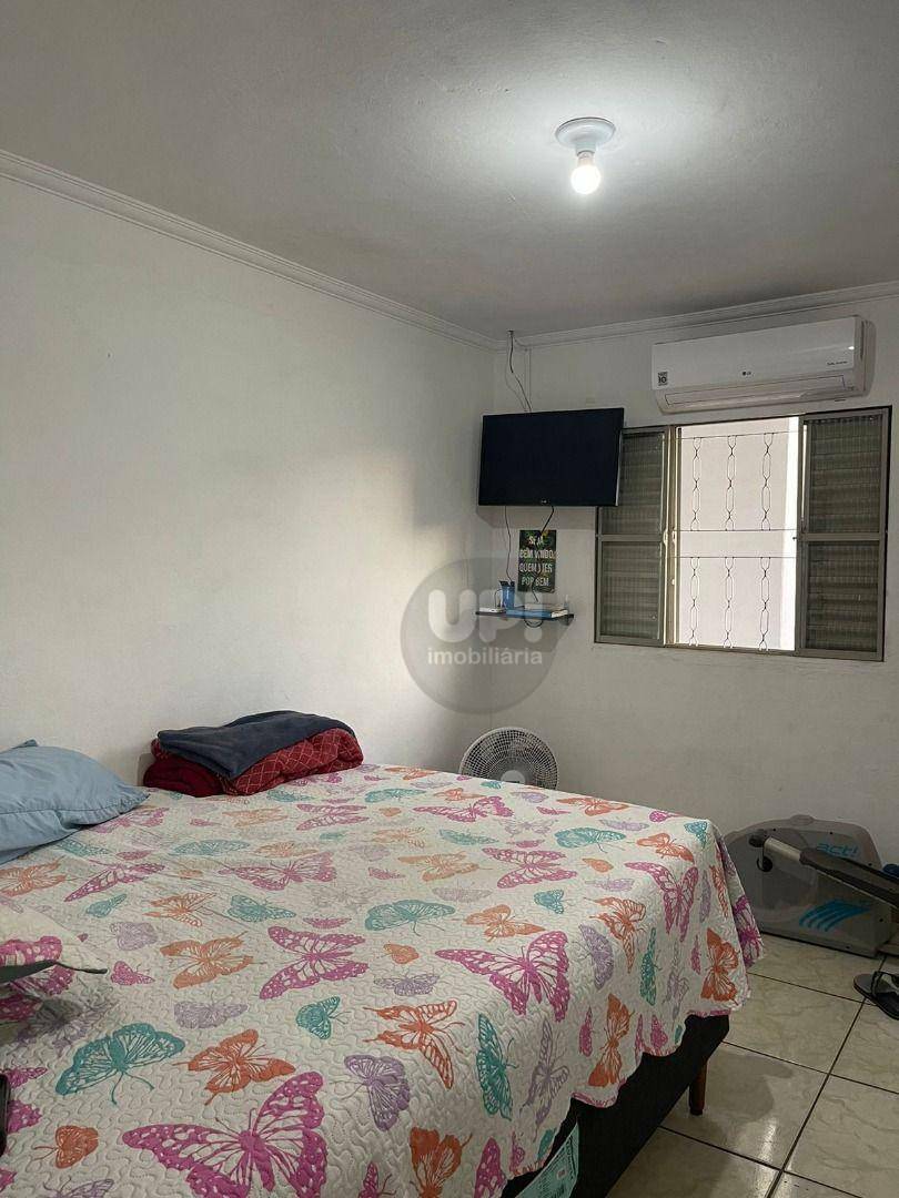 Casa à venda com 4 quartos, 82m² - Foto 9