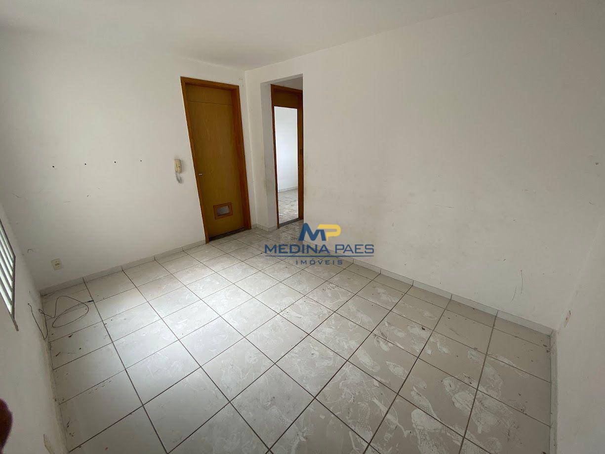 Apartamento à venda com 2 quartos, 46m² - Foto 3