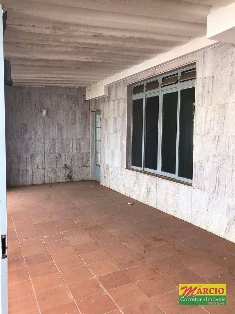 Casa à venda com 3 quartos, 162m² - Foto 3