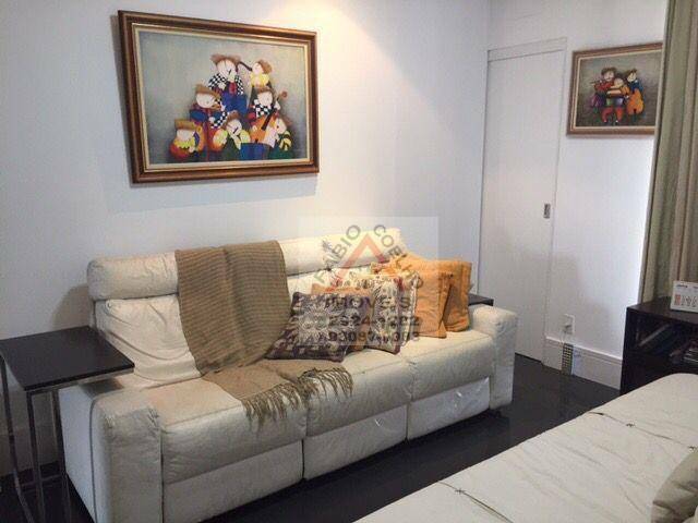 Apartamento à venda com 4 quartos, 196m² - Foto 14