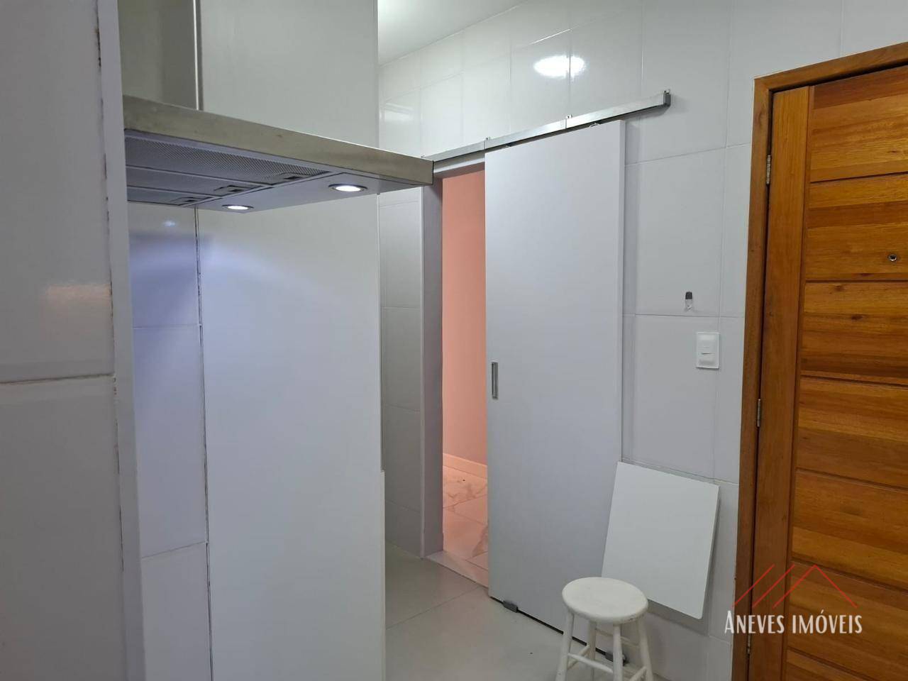 Apartamento à venda com 2 quartos, 67m² - Foto 17