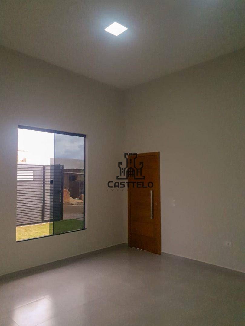 Casa à venda com 2 quartos, 60m² - Foto 12