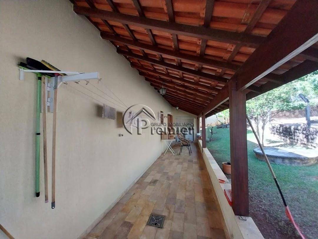 Chácara à venda com 3 quartos, 254m² - Foto 7