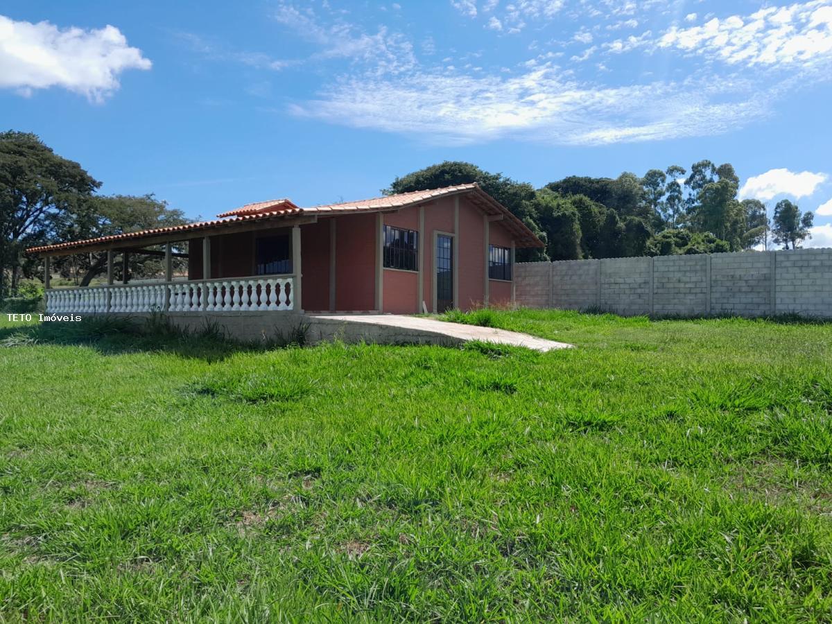 Fazenda à venda com 2 quartos, 1341m² - Foto 1