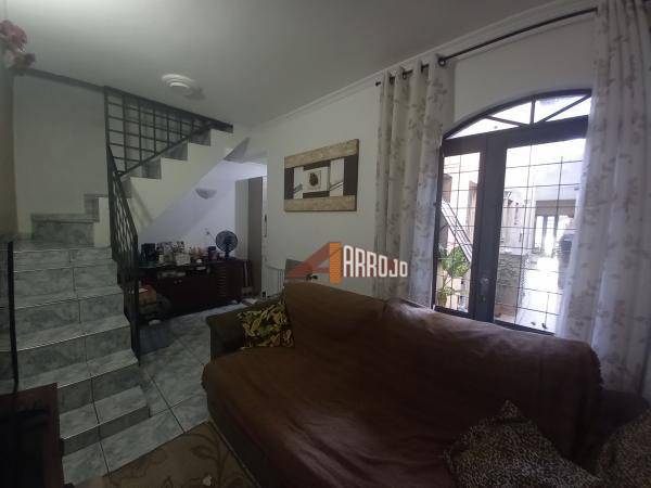 Sobrado à venda com 4 quartos, 210m² - Foto 22