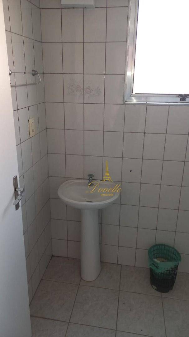 Apartamento para alugar com 2 quartos, 70m² - Foto 8