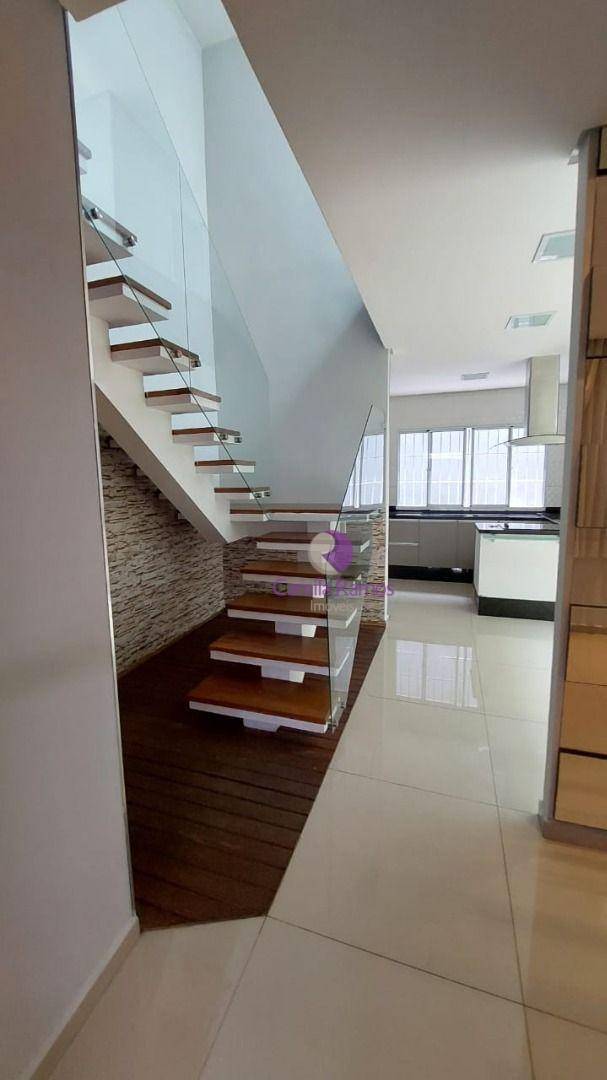 Sobrado à venda e aluguel com 3 quartos, 200m² - Foto 16