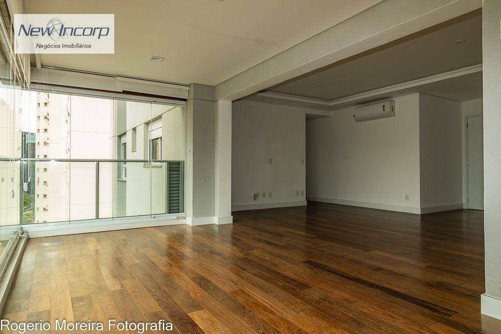 Apartamento à venda com 3 quartos, 133m² - Foto 3