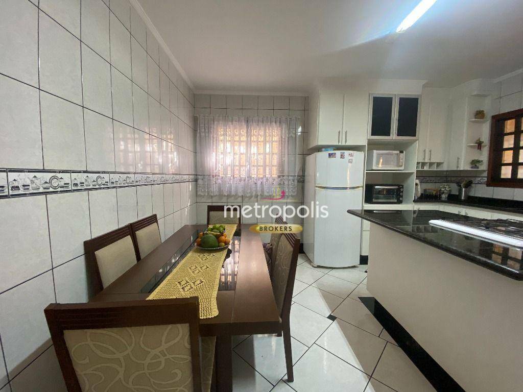 Sobrado à venda com 3 quartos, 240m² - Foto 14