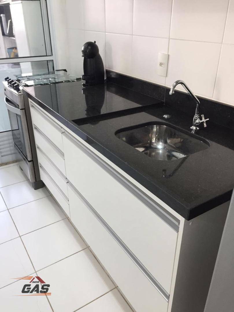 Apartamento à venda com 3 quartos, 74m² - Foto 3