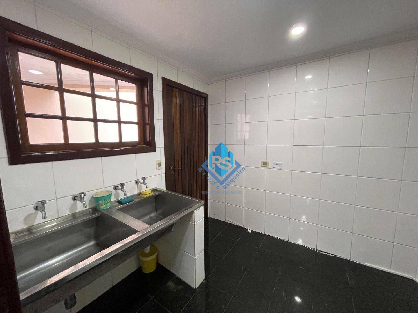 Sobrado à venda e aluguel com 4 quartos, 361m² - Foto 12