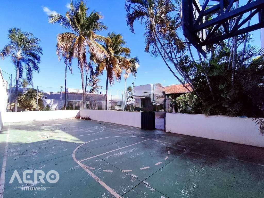 Casa de Condomínio à venda e aluguel com 5 quartos, 400m² - Foto 5