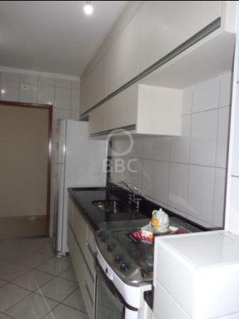 Apartamento à venda com 2 quartos, 70m² - Foto 4