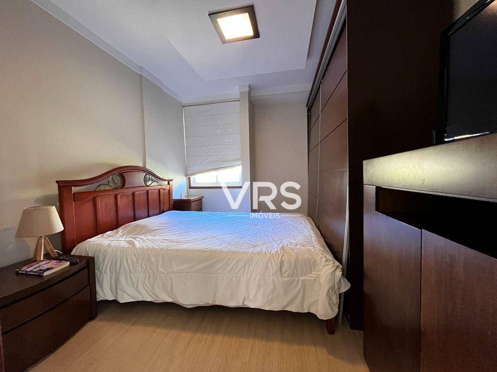 Apartamento à venda com 2 quartos, 80m² - Foto 17