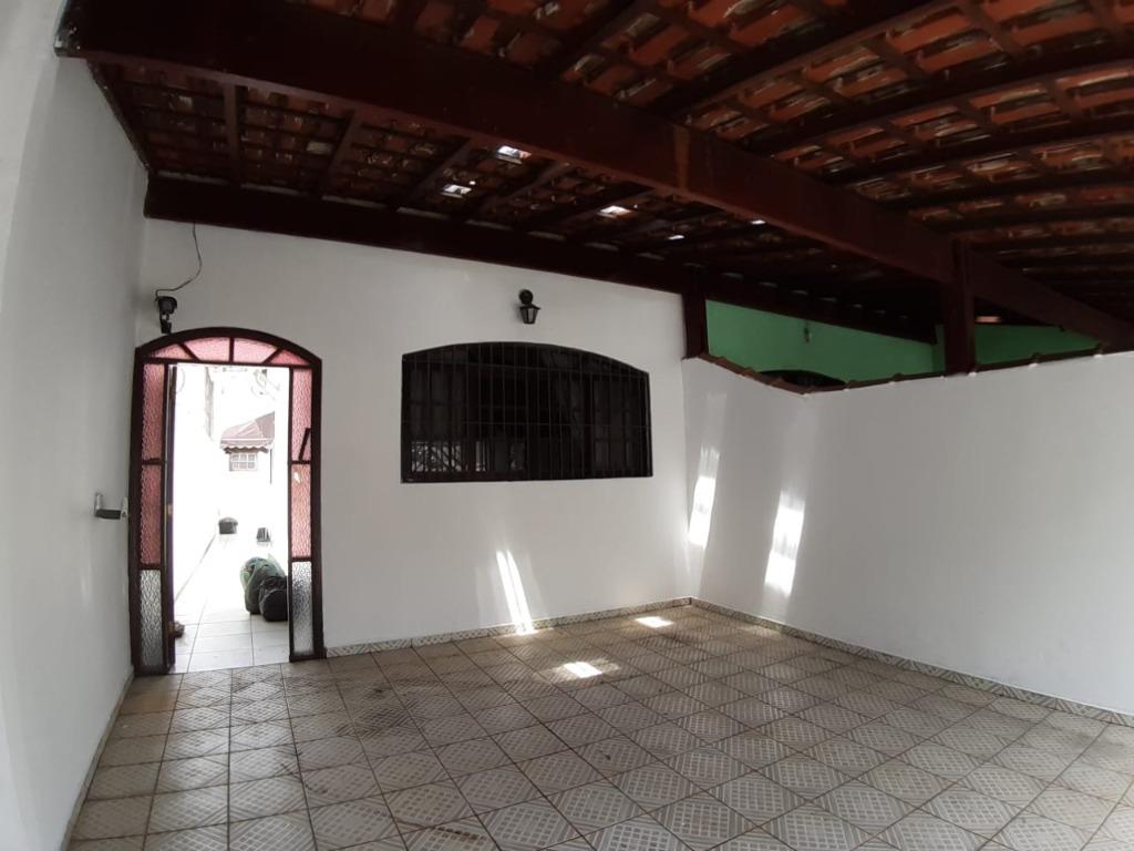 Casa à venda com 2 quartos, 110m² - Foto 1