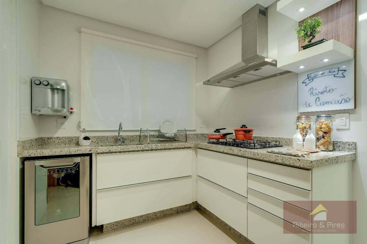 Apartamento à venda com 3 quartos, 121m² - Foto 7