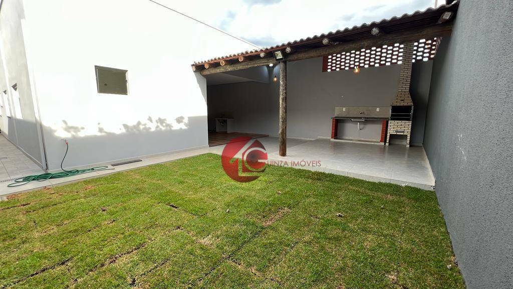 Casa à venda com 3 quartos, 160m² - Foto 2