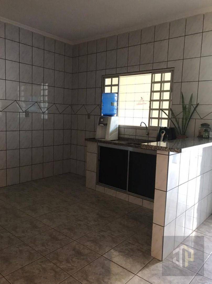 Casa à venda com 3 quartos, 161m² - Foto 9