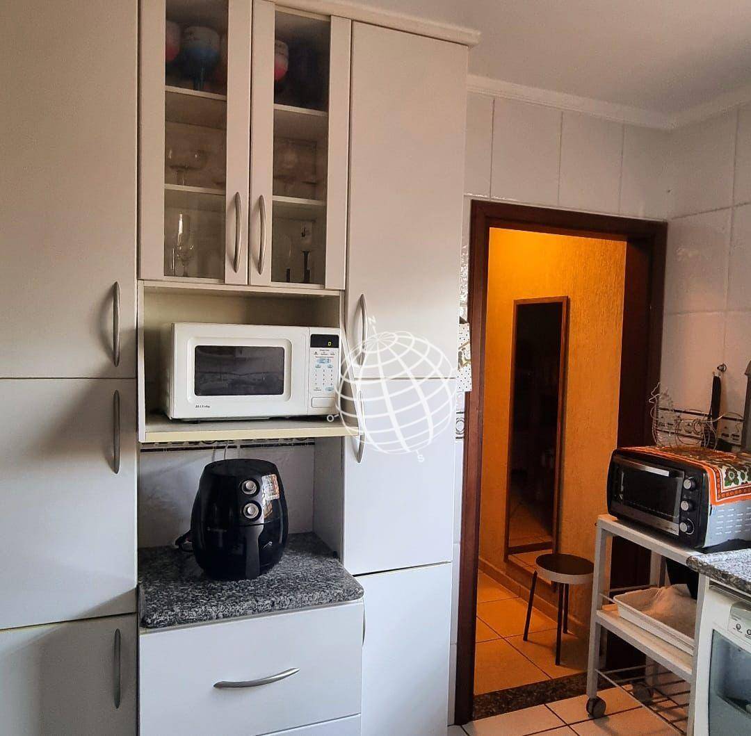 Casa à venda com 3 quartos, 279m² - Foto 15