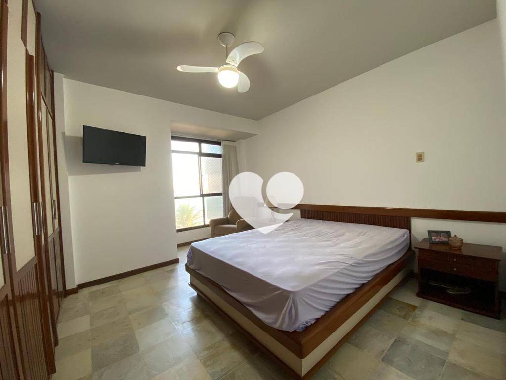 Apartamento à venda com 4 quartos, 250m² - Foto 6