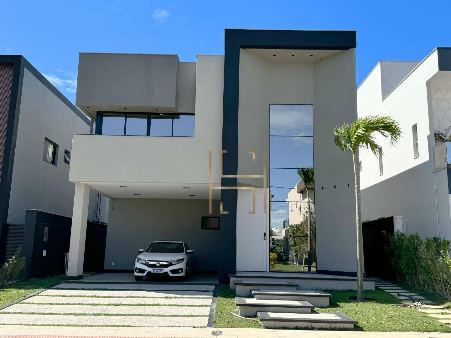 Casa de Condomínio à venda com 5 quartos, 268m² - Foto 1