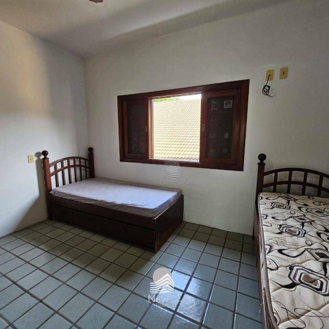 Casa de Condomínio para alugar com 4 quartos, 267m² - Foto 6