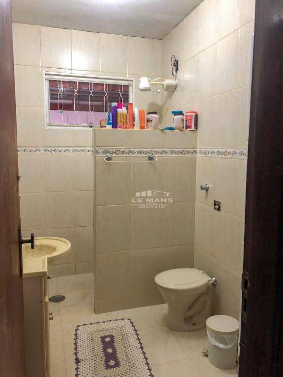 Casa à venda com 4 quartos, 202m² - Foto 6