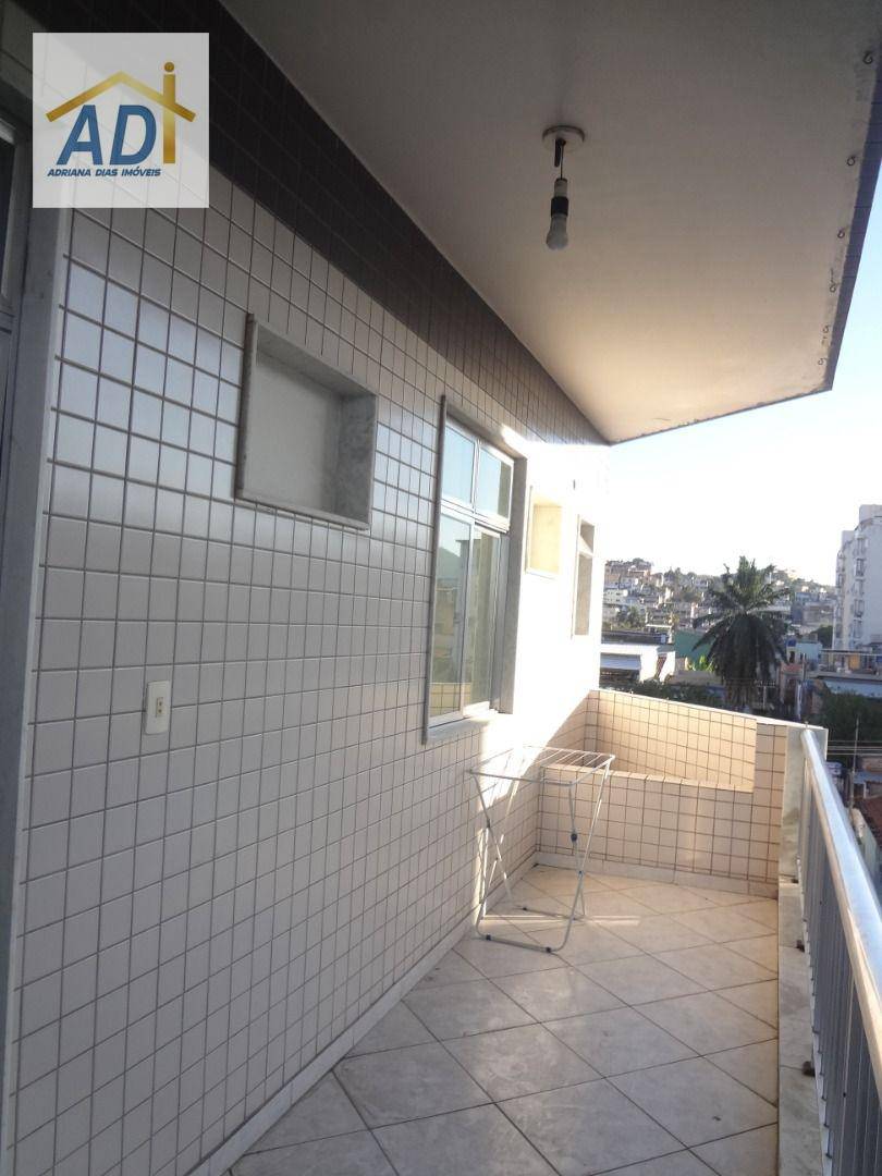 Apartamento para alugar com 2 quartos, 75m² - Foto 11