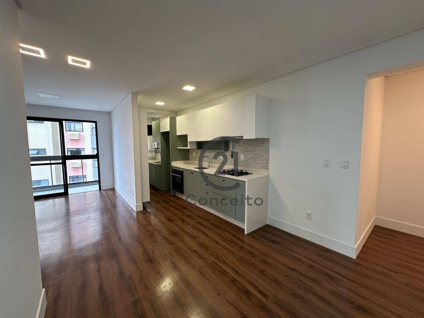 Apartamento à venda com 2 quartos, 73m² - Foto 3