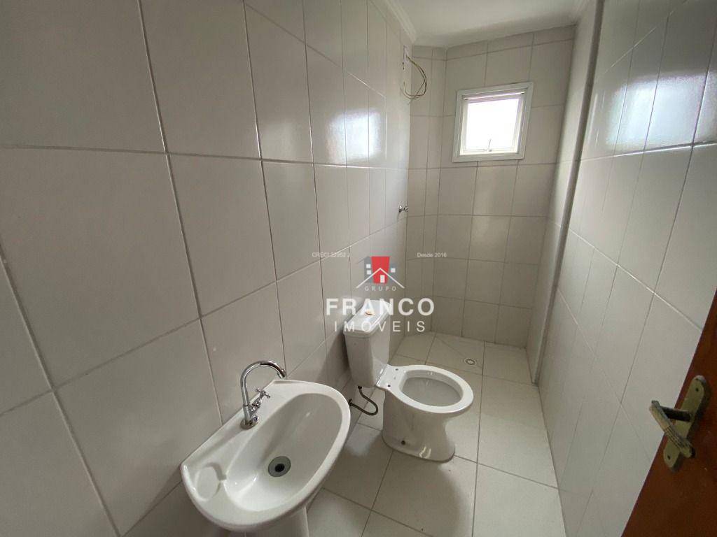 Apartamento à venda com 2 quartos, 67m² - Foto 17