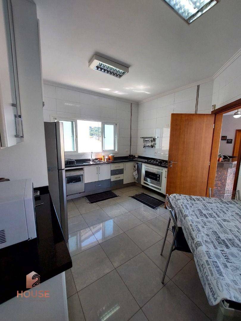 Casa de Condomínio à venda com 3 quartos, 300m² - Foto 12