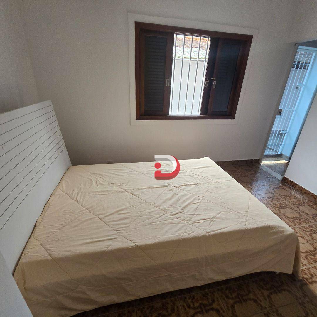 Casa para alugar com 3 quartos, 250m² - Foto 20