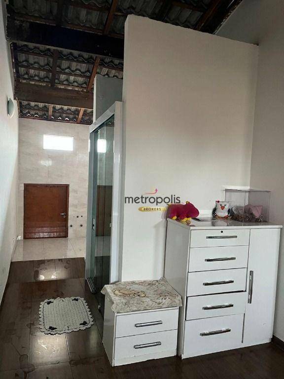 Sobrado à venda com 3 quartos, 210m² - Foto 32