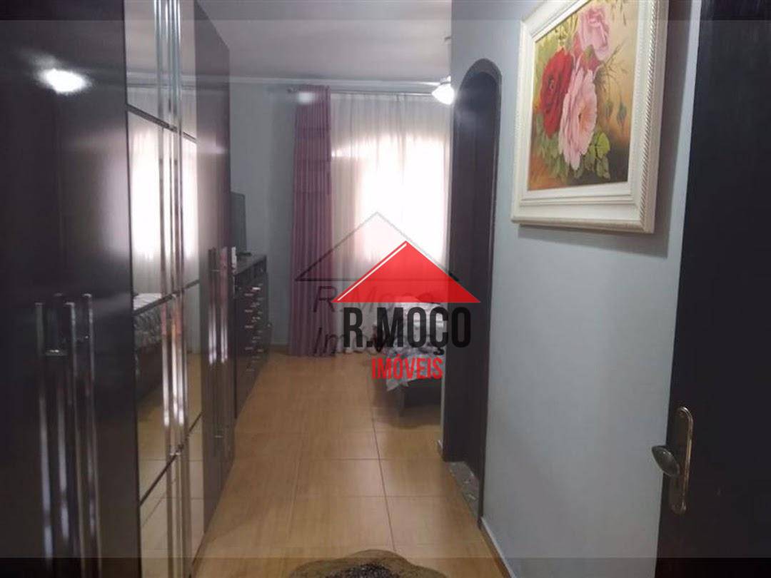 Sobrado à venda com 3 quartos, 341m² - Foto 11