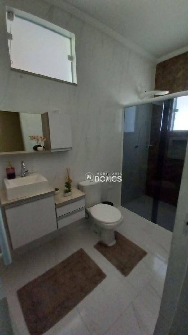 Casa à venda com 2 quartos, 140m² - Foto 11