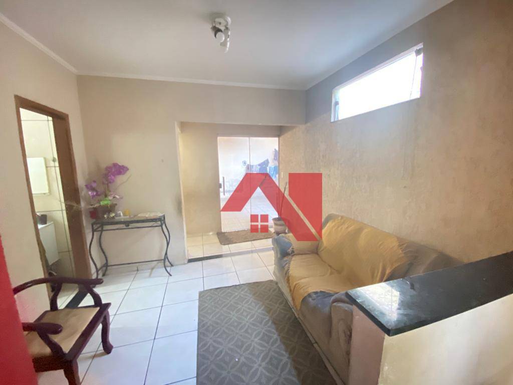 Casa à venda com 3 quartos, 140m² - Foto 4