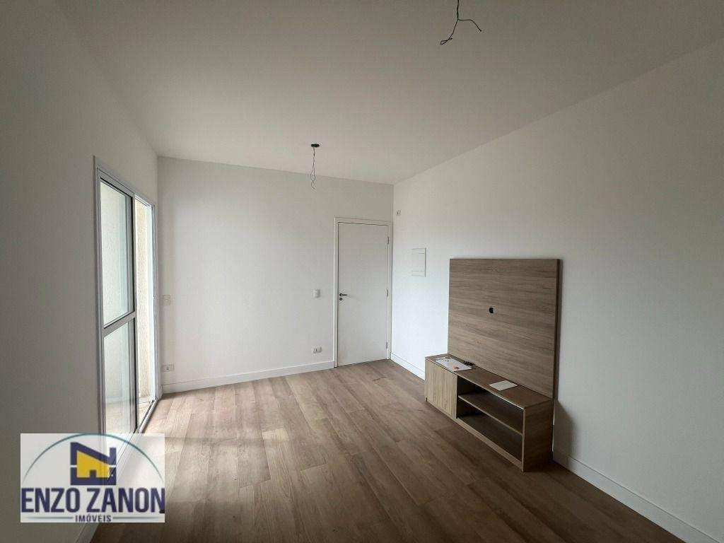 Apartamento para alugar com 2 quartos, 55m² - Foto 4