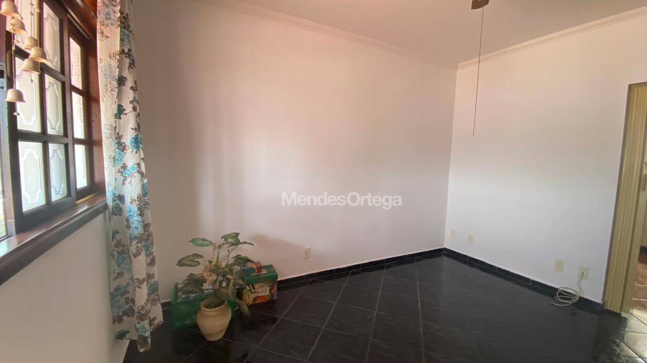 Casa, 3 quartos, 151 m² - Foto 3