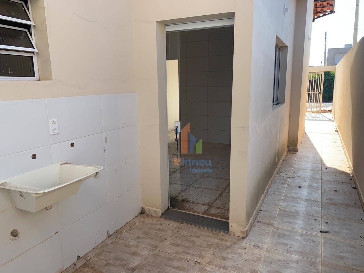 Casa à venda com 2 quartos, 75m² - Foto 11