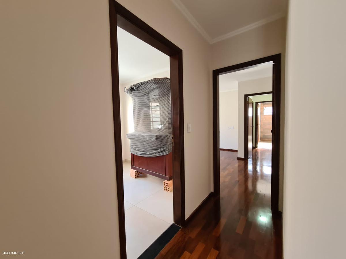 Casa à venda com 3 quartos, 400m² - Foto 13