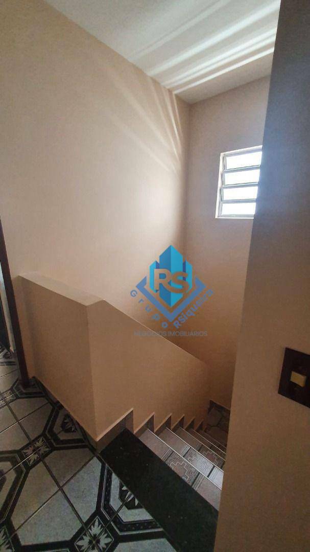 Sobrado à venda com 3 quartos, 200m² - Foto 18