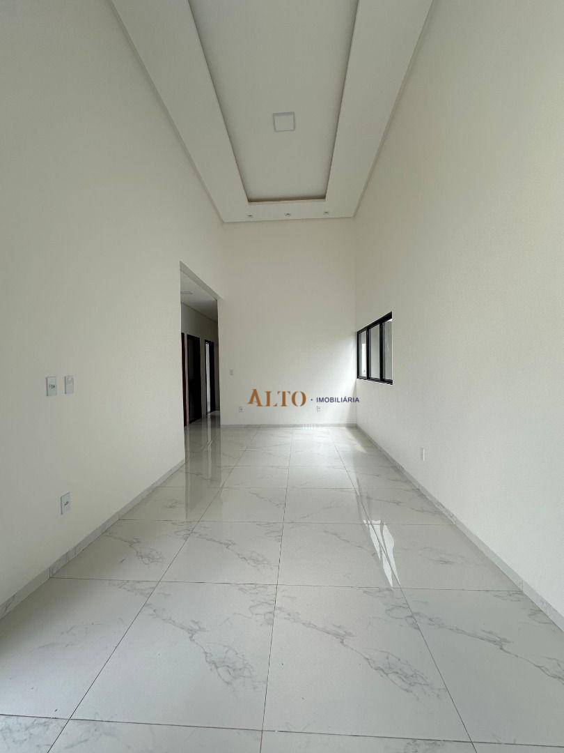 Casa à venda com 3 quartos, 124m² - Foto 4