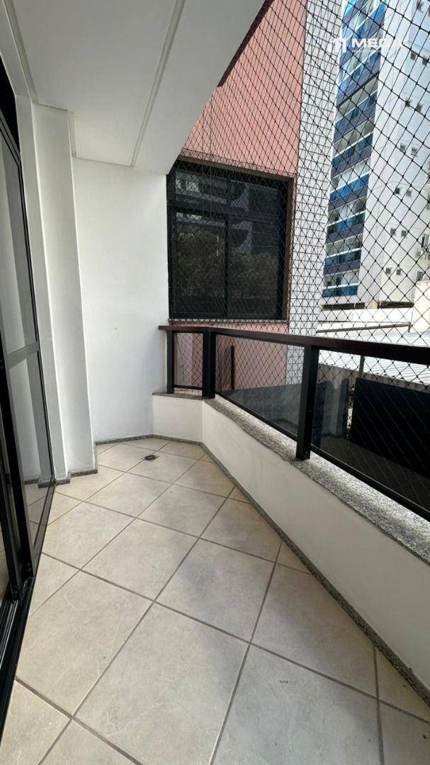 Apartamento, 3 quartos, 127 m² - Foto 2