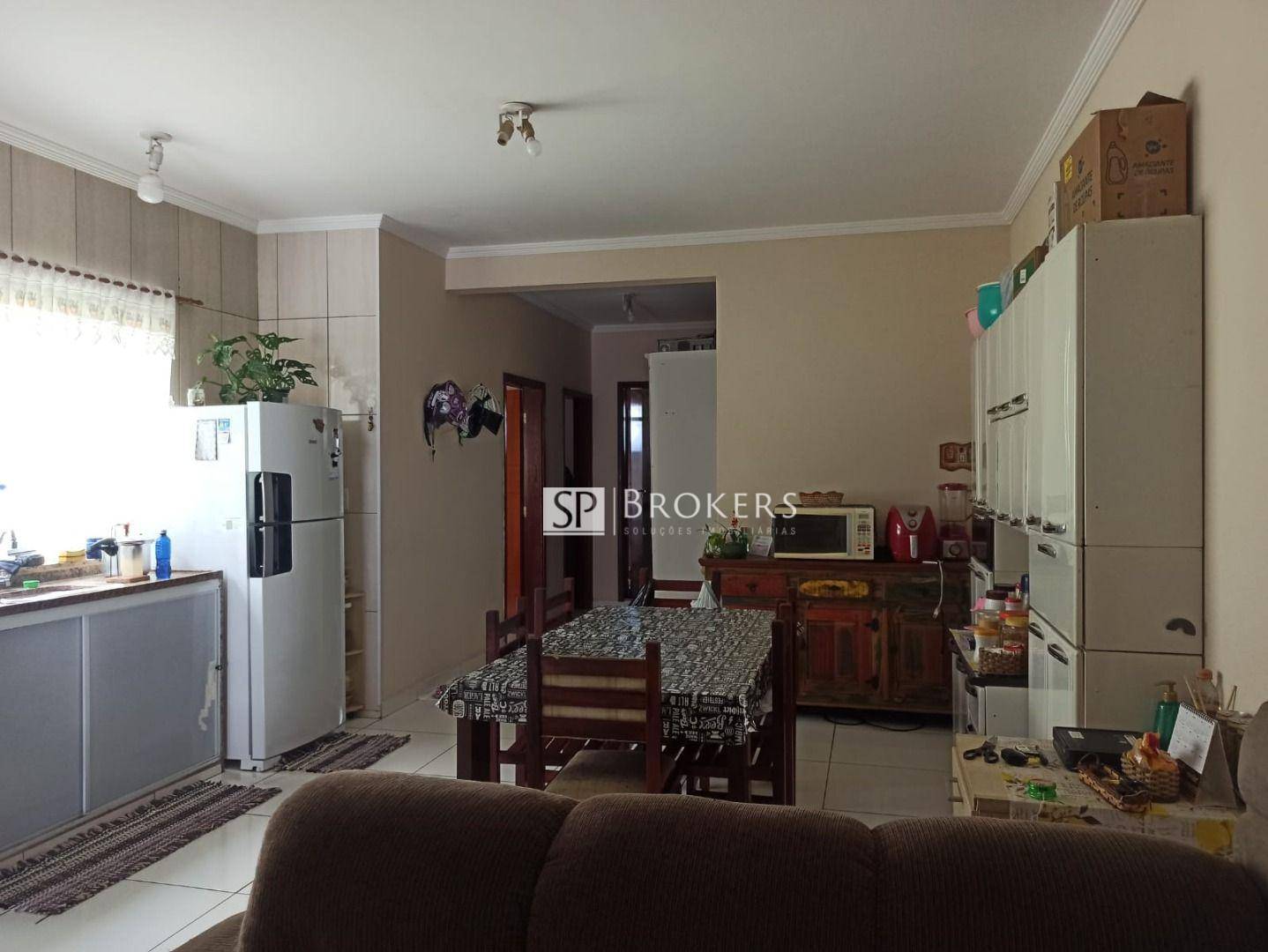 Casa à venda com 2 quartos, 300m² - Foto 5