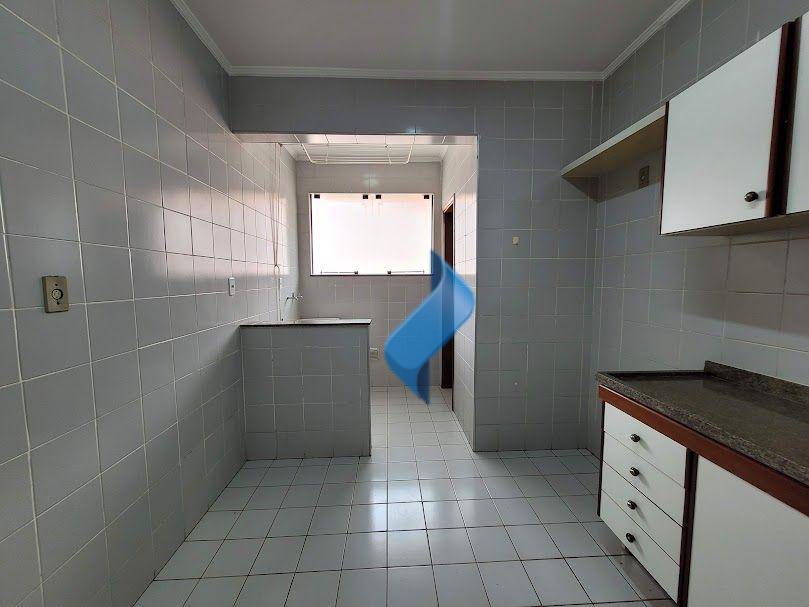 Apartamento para alugar com 3 quartos, 88m² - Foto 21