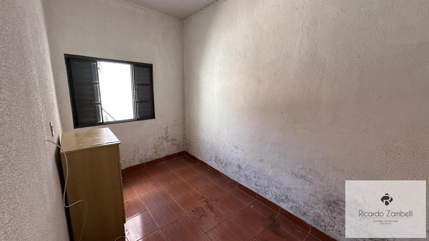 Casa à venda com 2 quartos, 300m² - Foto 10