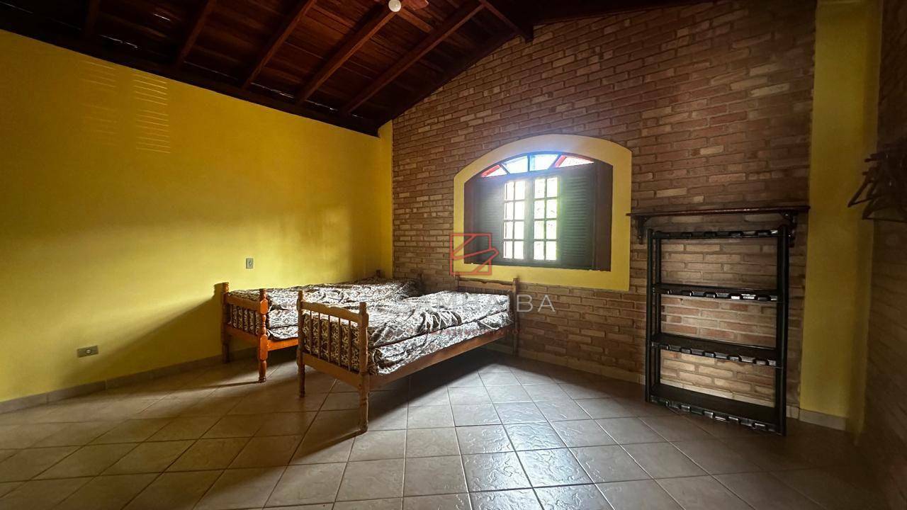 Casa à venda com 2 quartos, 220m² - Foto 18