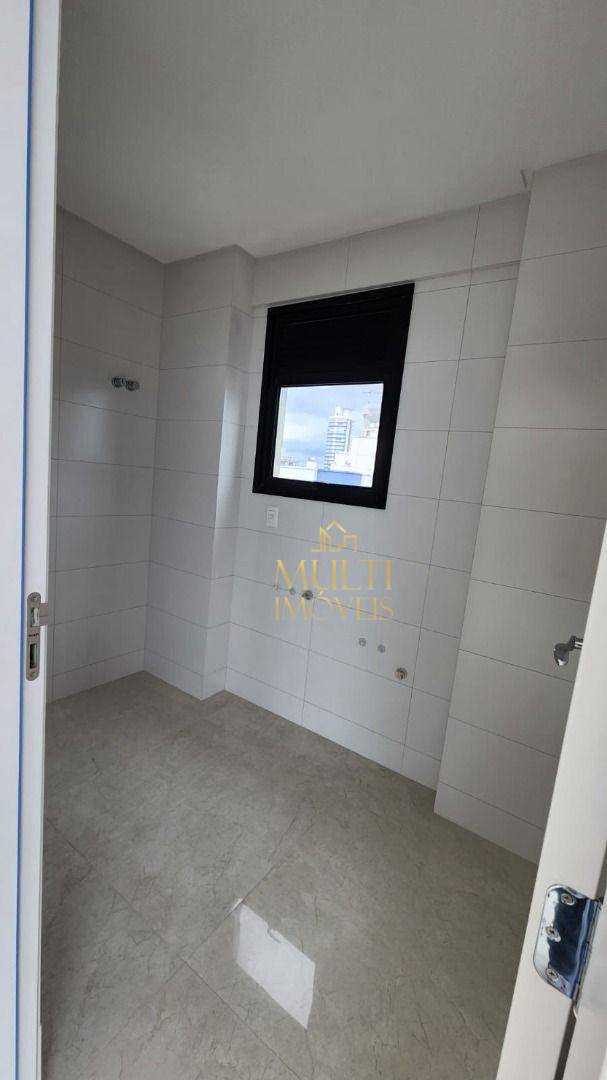 Apartamento à venda com 4 quartos, 187m² - Foto 12