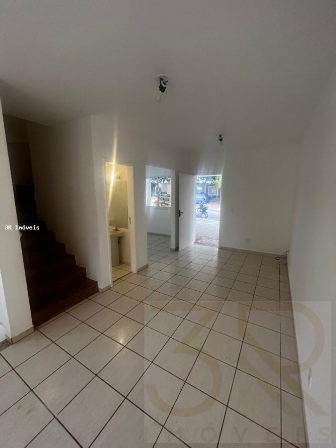 Casa de Condomínio à venda com 3 quartos, 247m² - Foto 19